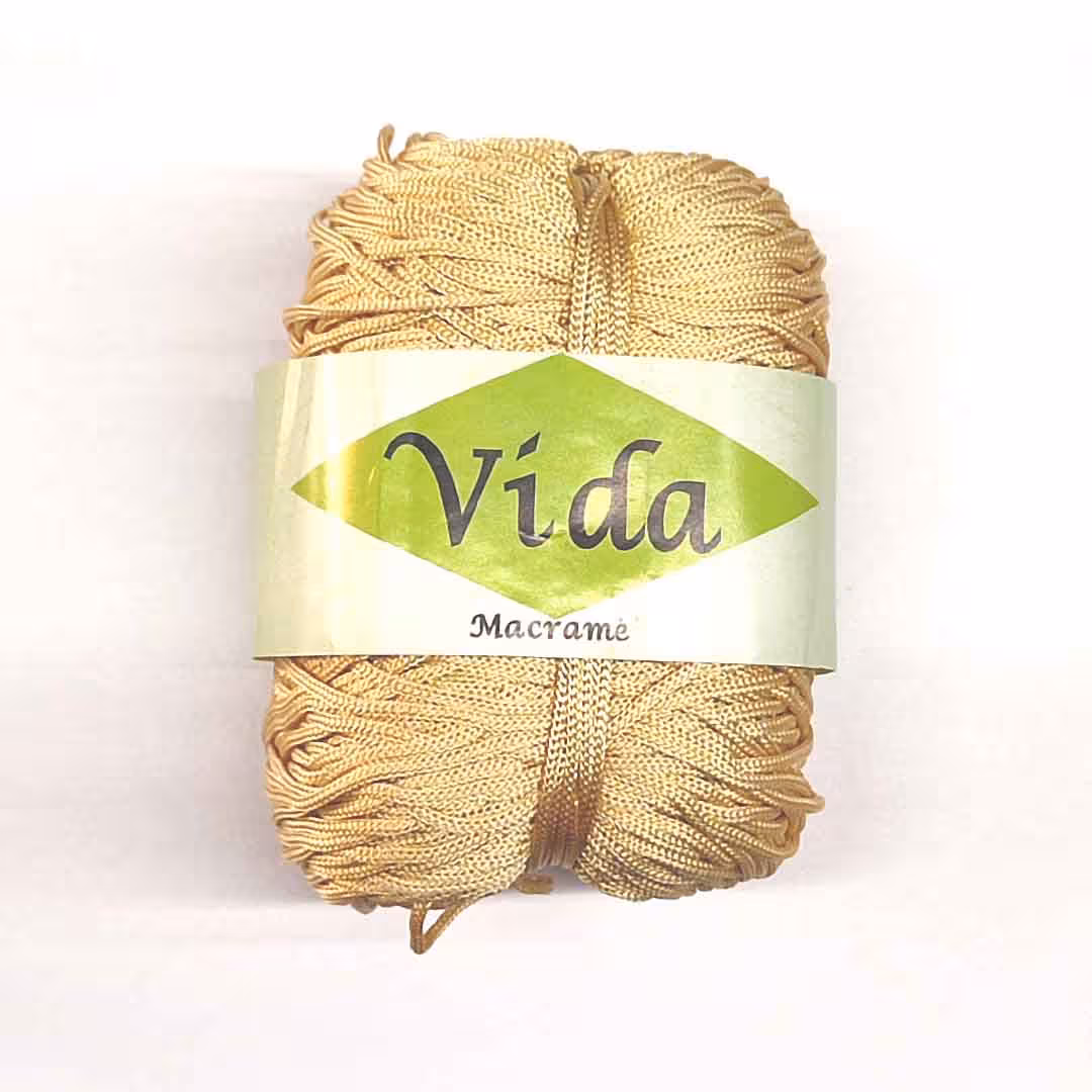 نخ مکرومه دو سوزنه جنس پلی استر رنگ کرم