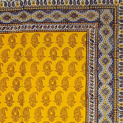 رومیزی قلمکار مدل بته برگی