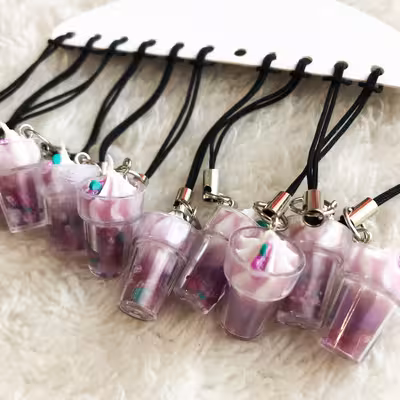 بند فلش مموری مدل شیک خامه ای انگور