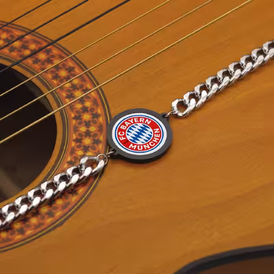 دستبند ناکسیگو مدل بایرن مونیخ کد BZ7135