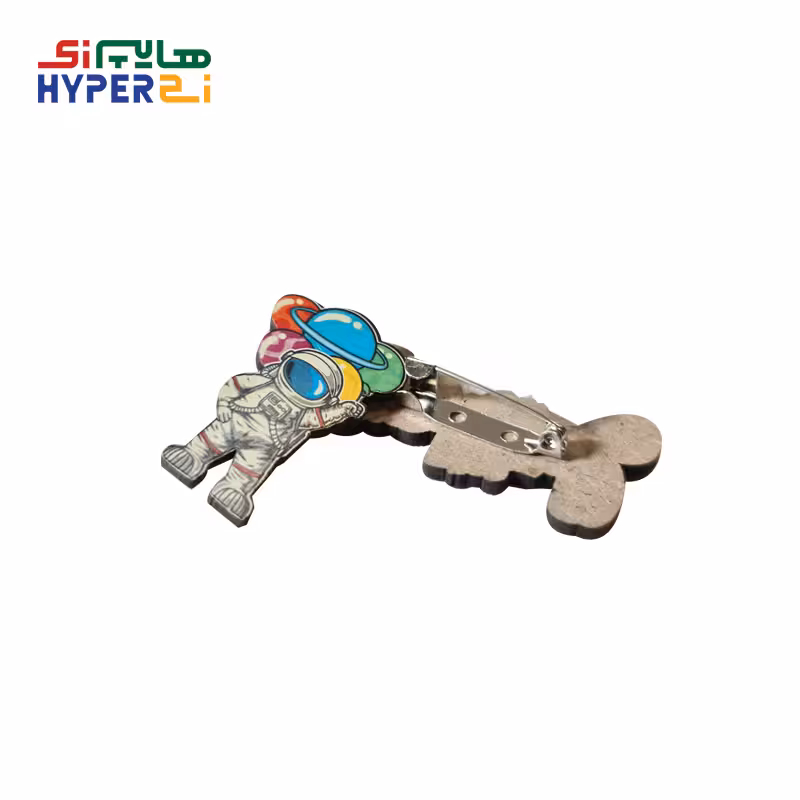 پیکسل سنجاقی فضانورد و سیاره