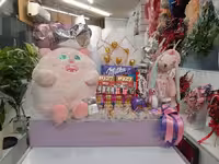 باکس دخترانه عروسک غول چه صورتی