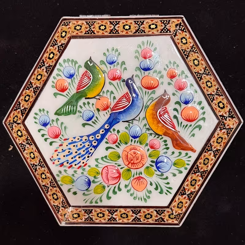 جعبه جواهرات خاتم کاری بزرگ شش ضلعی با نقاشی مینیاتور گل و مرغ