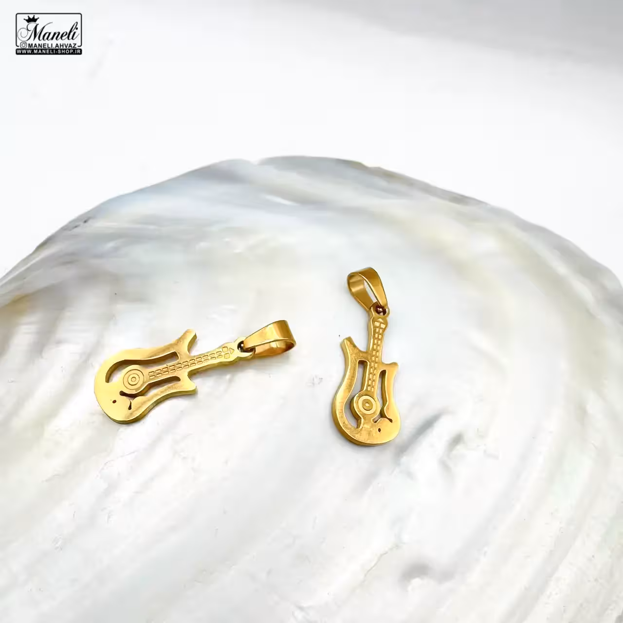 پلاک گردنبند طرح گیتار الکترونیک طلایی | استیل 14030870