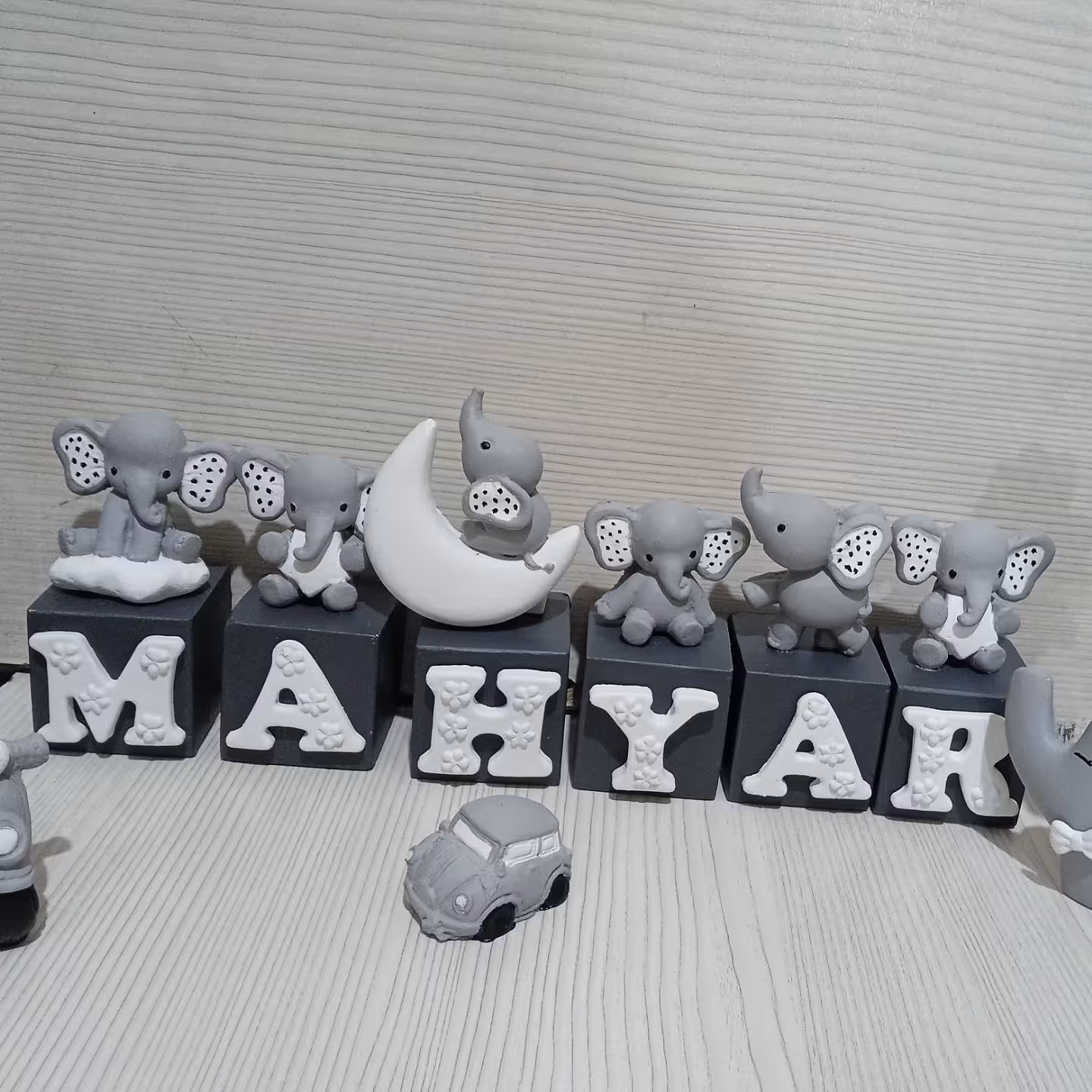 مکعب اسم مهیار ساخته شده با پودر سنگ هنری ترک قابل شستشو 