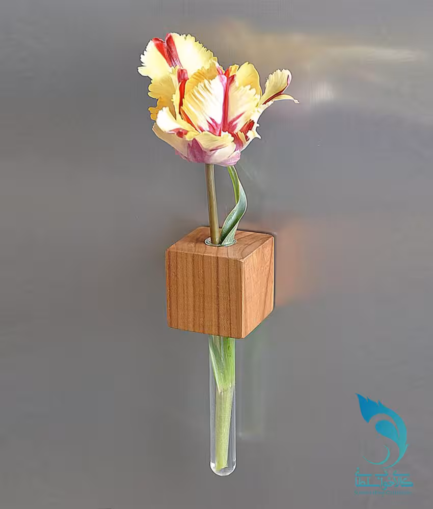 گلدان چوبی آهن ربایی