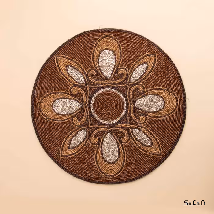 رومیزی منجوق دوزی قهوه ای مدل 1