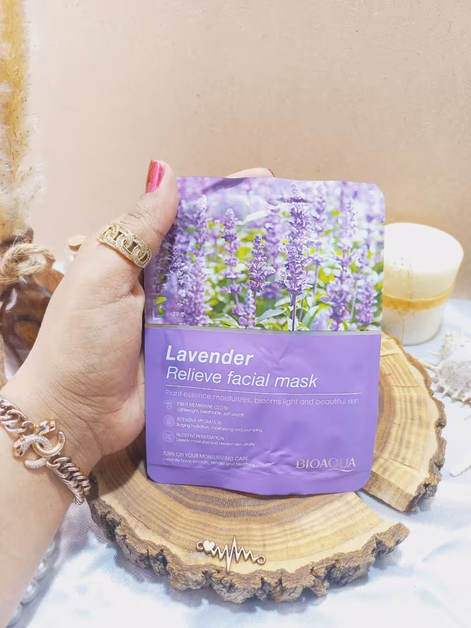 ماسک‌ ورقه‌ای‌ گل‌ لاوندر‌ اسطوخودوس بیوآکوا BIOAQUA کد BQY81679