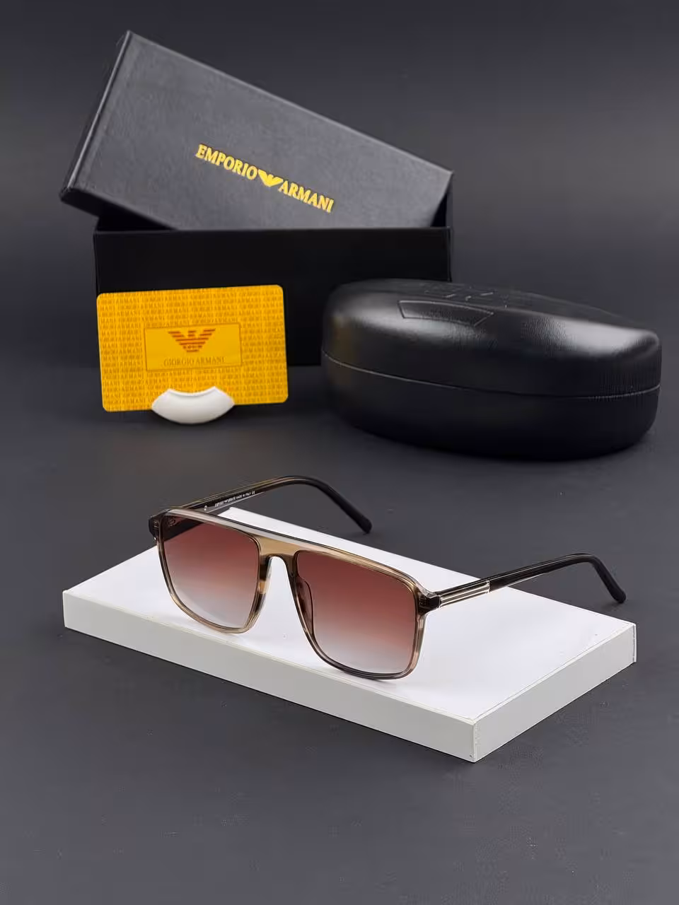 عینک آفتابی امپریو آرمانی مدل EA6566