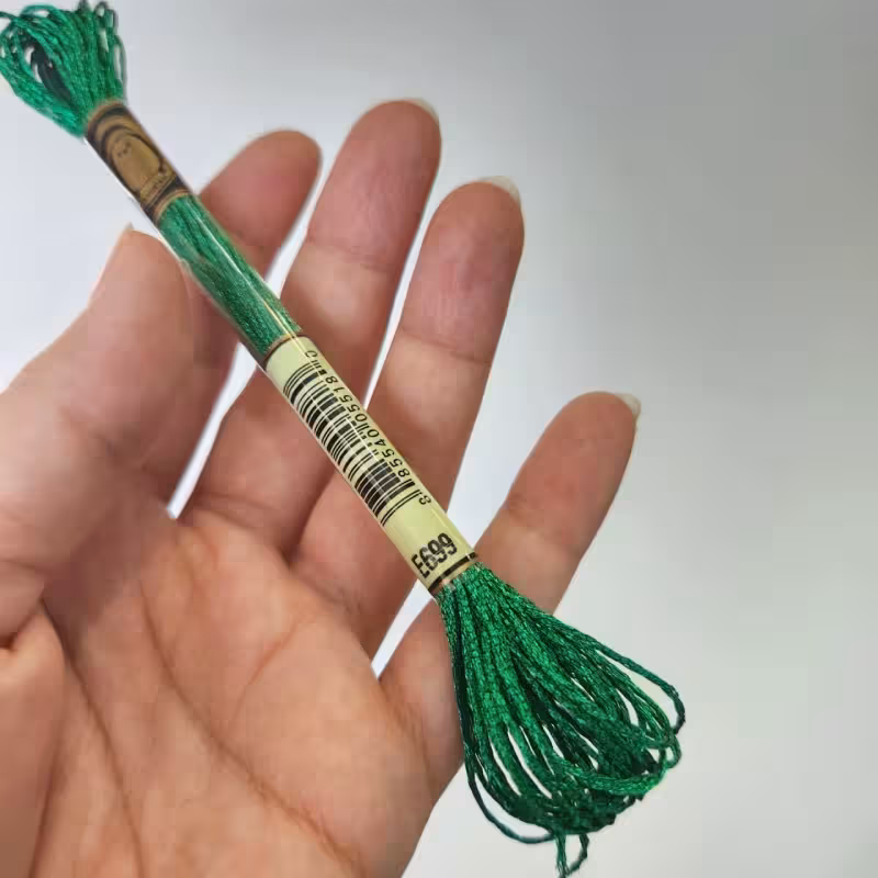 نخ زری دار پنگوئن کد e699