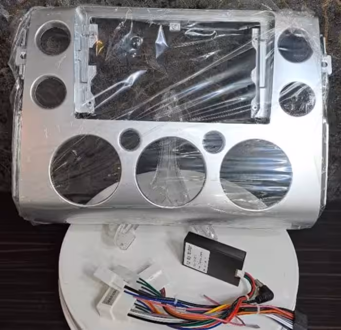 قاب مانیتور فابریک تویوتا fg کروز با کنباس مخصوص مانیتور 11اینچ اندروید