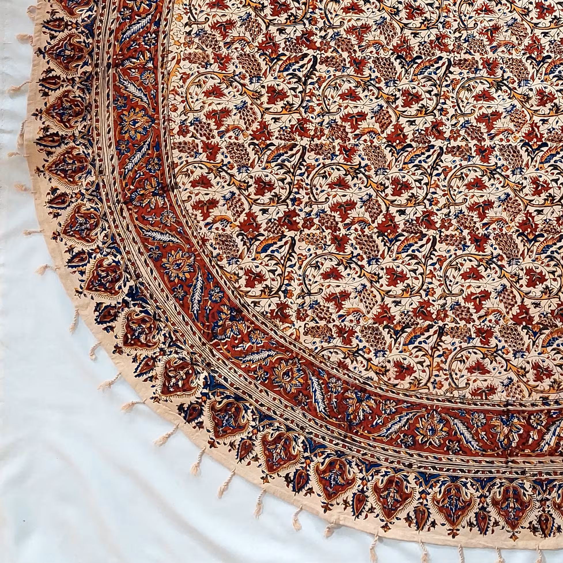 رومیزی گرد 150 طرح باغ انگوری قلمکار اصفهان