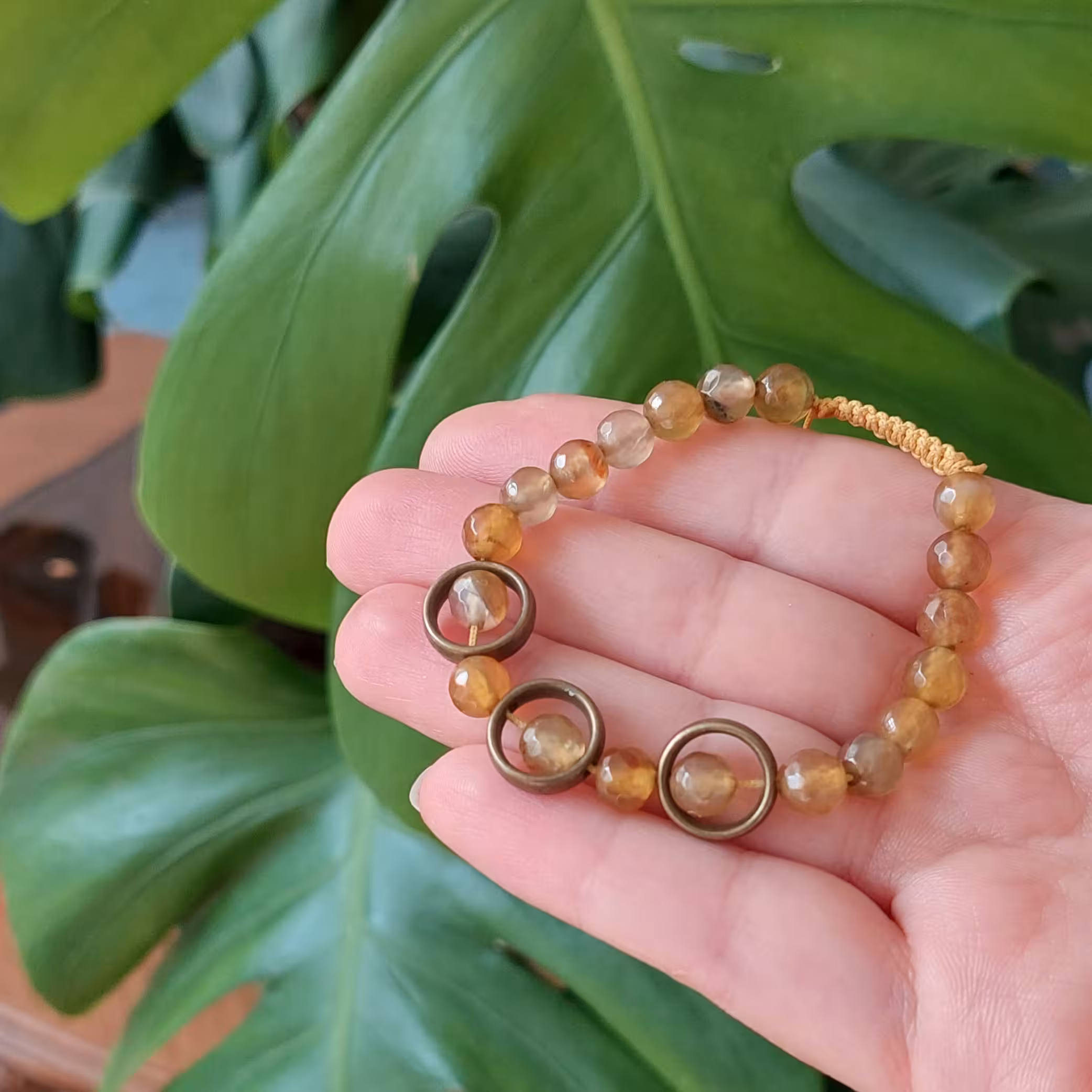 دستنبد عقیق