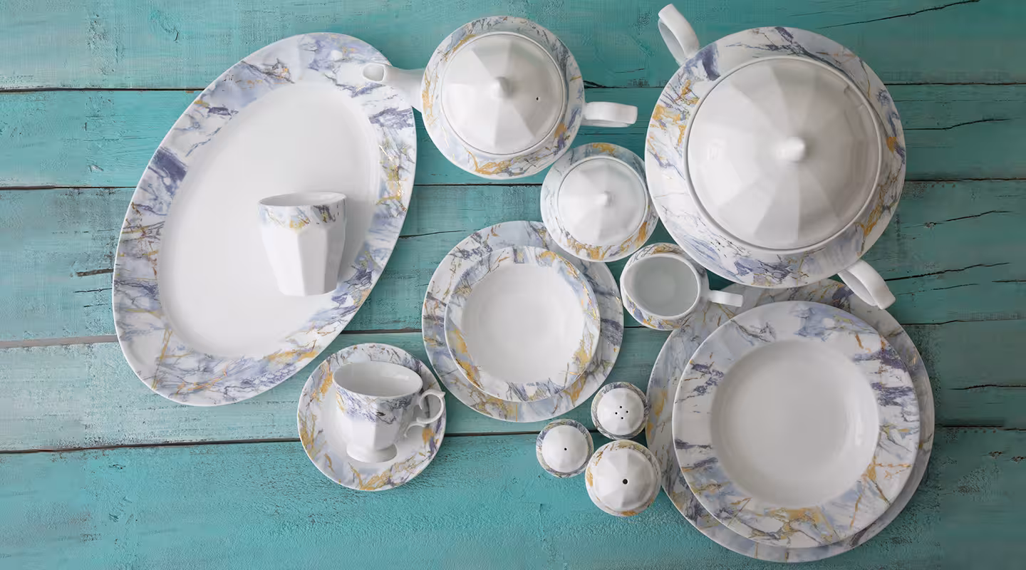 سرویس 29 پارچه 6 نفره طرح گلد استون