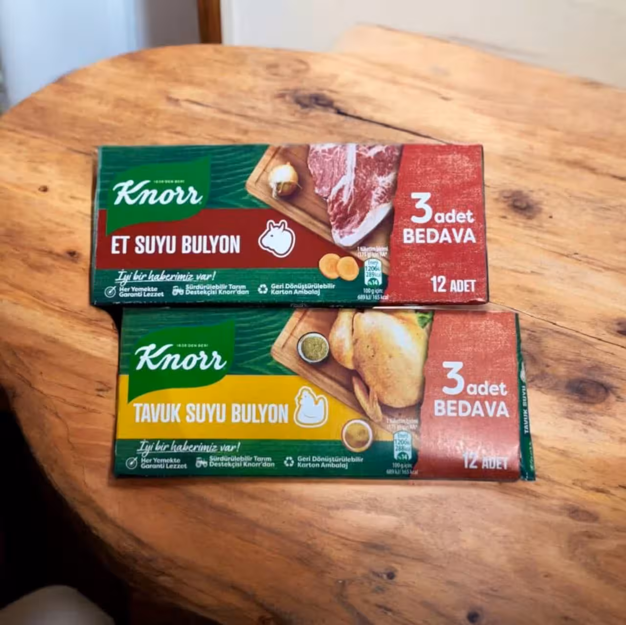 عصاره گوشت و مرغ کنور 12 عددی knorr