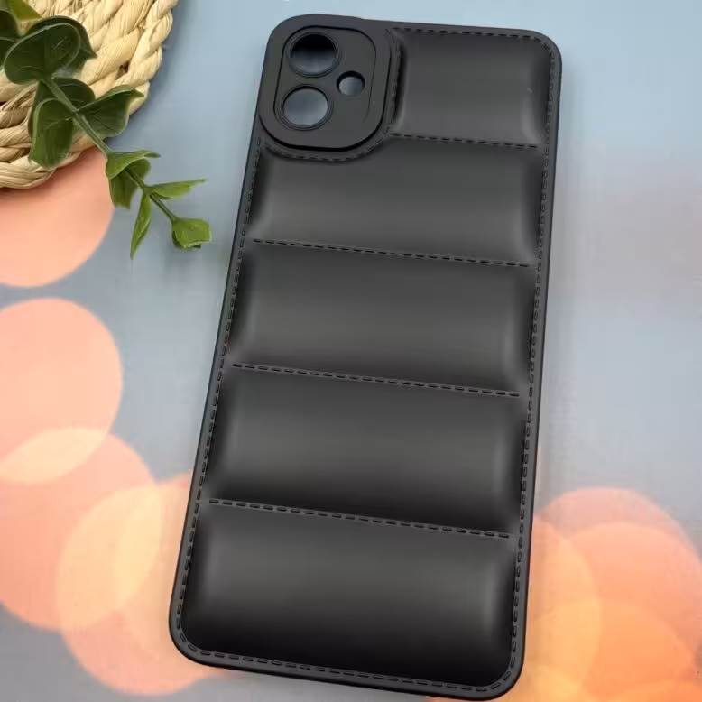 قاب گوشی Galaxy A05 سامسونگ سیلیکونی پافری برجسته طرح ساده محافظ لنز دار مشکی