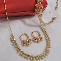 سرویس طرح طلای زنانه،برند ژوپینگ،رنگ ثابت،قابل سفارش جداگانه💍