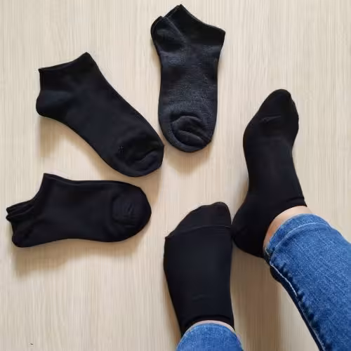 جوراب مشکی ساق کوتاه 🧦