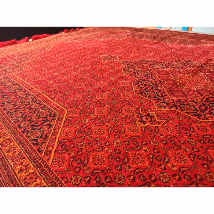 فرش ماشینی زمرد مشهد مدل کهنه نما زمینه لاکی