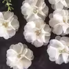 گل رز تزئینی مدل نگین کد 513 بسته 12 عددی