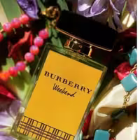 عطر  ویکند زنانه  خالص درجه یک  (قیمت به ازای هر گرم عطر خالص میباشد..حداقل خرید 4 گرم)