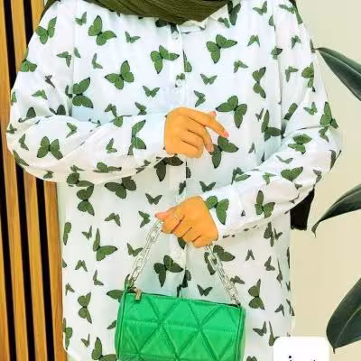 شومیز برگاتی درجه یک مدل پروانه - کد 215