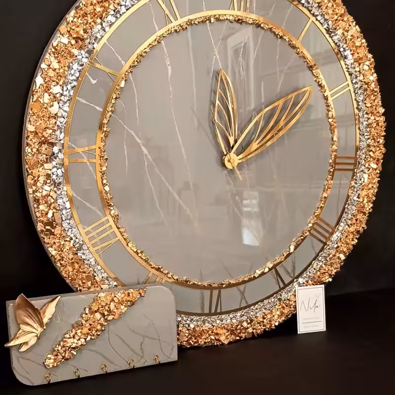 ساعت دیواری رزینی قطر50 به همراه جاکلیدی