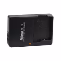 شارژر باتری دوربین نيکون مدل MH-62 مخصوص باتری EN-EL8