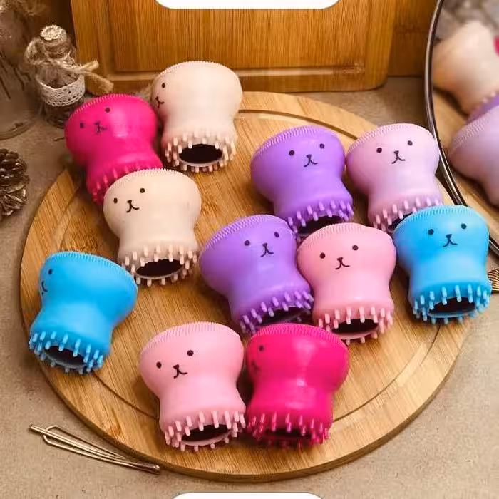 فیس براش دستی سیلیکونی مدل هشت پا