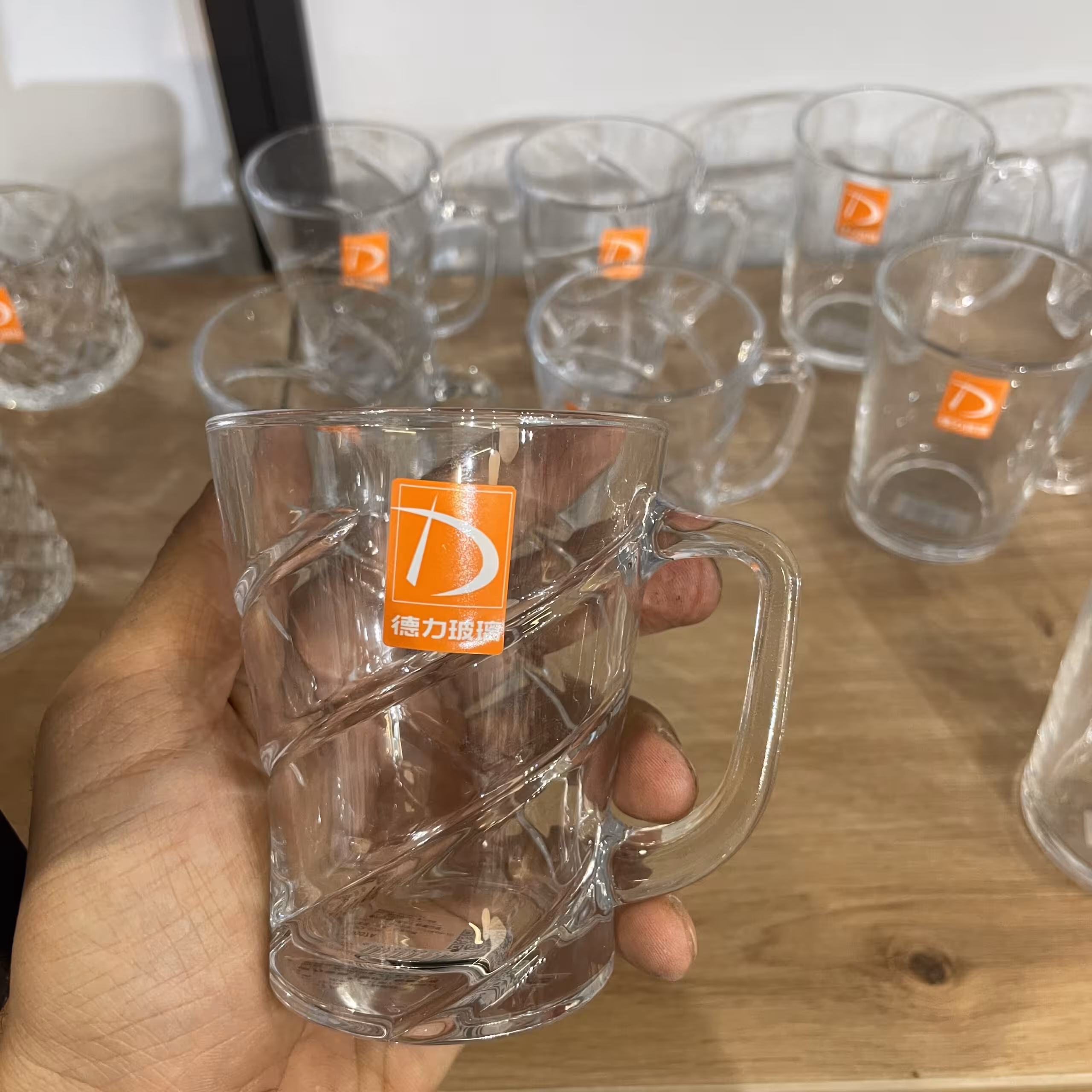 لیوان دسته بیضی مارپیچی دلی Deliglass – ست 6 عددی