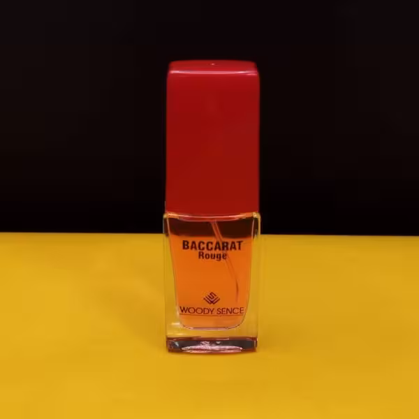 عطر جیبی وودی سنس باکارات رژ