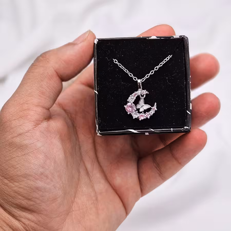 گردنبند جواهری ماه و پروانه دلبر