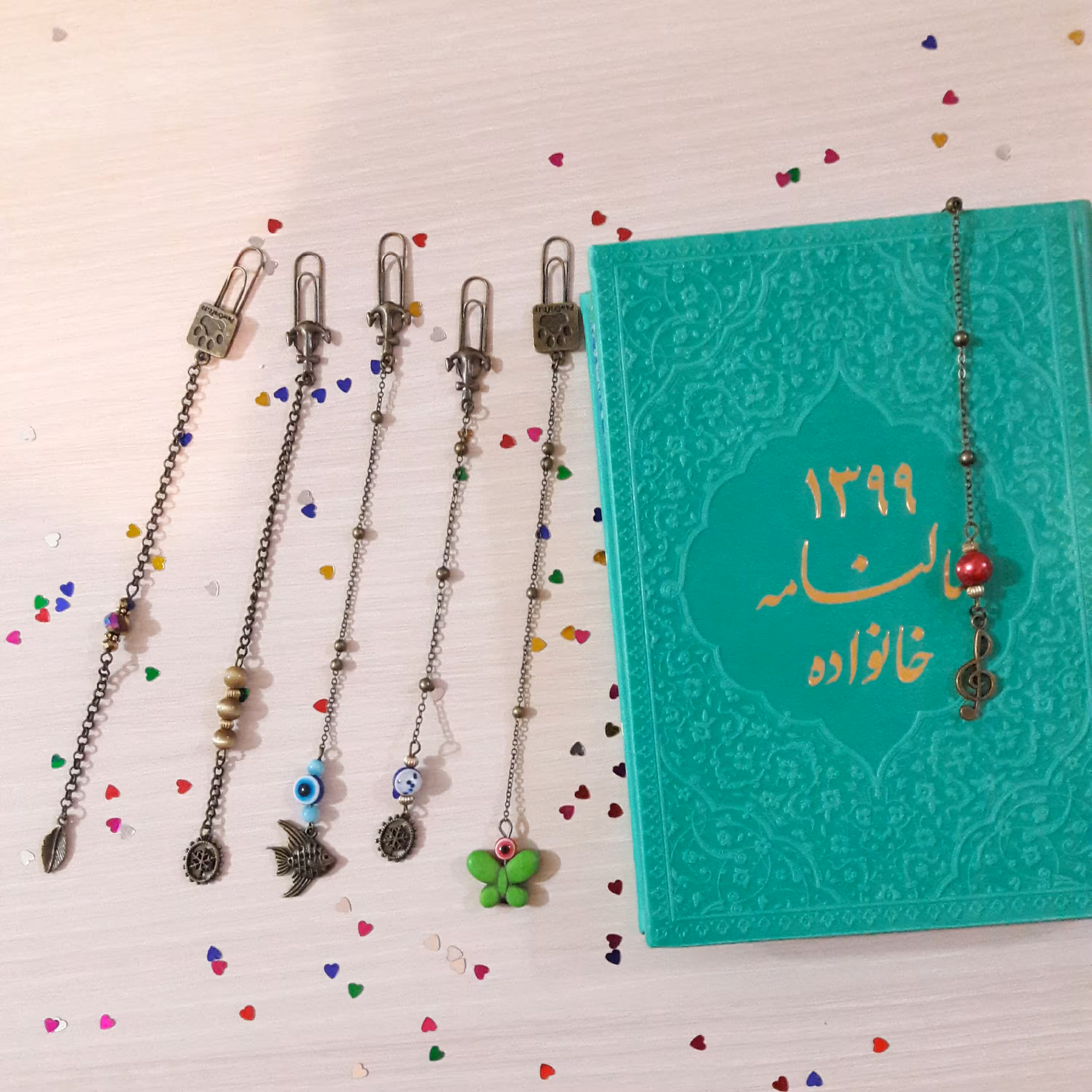 بوک مارک برنزی آویزدار