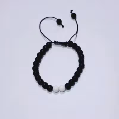 دستبند اونیکس فریسایز