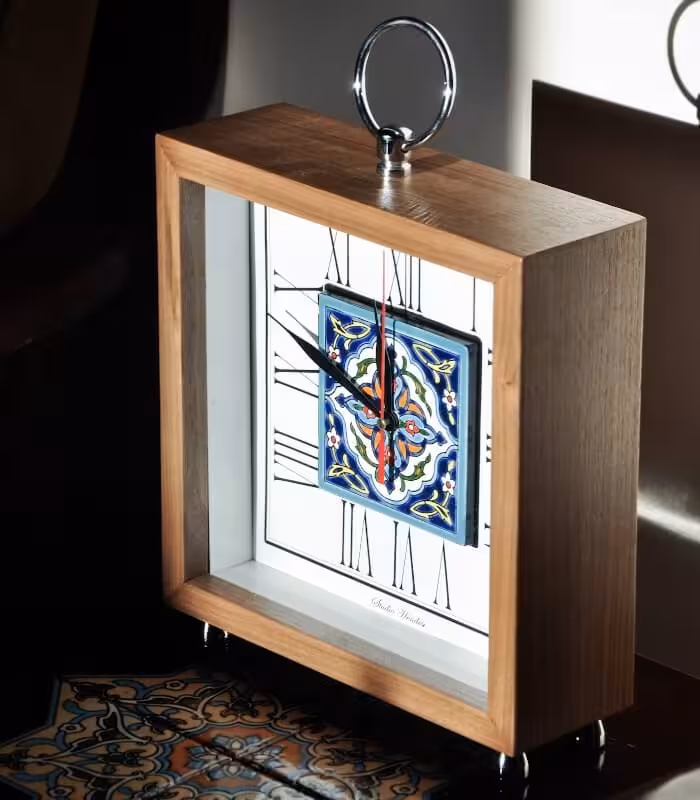 ساعت چوبی رومیزی رایکا مدل HEDI-49