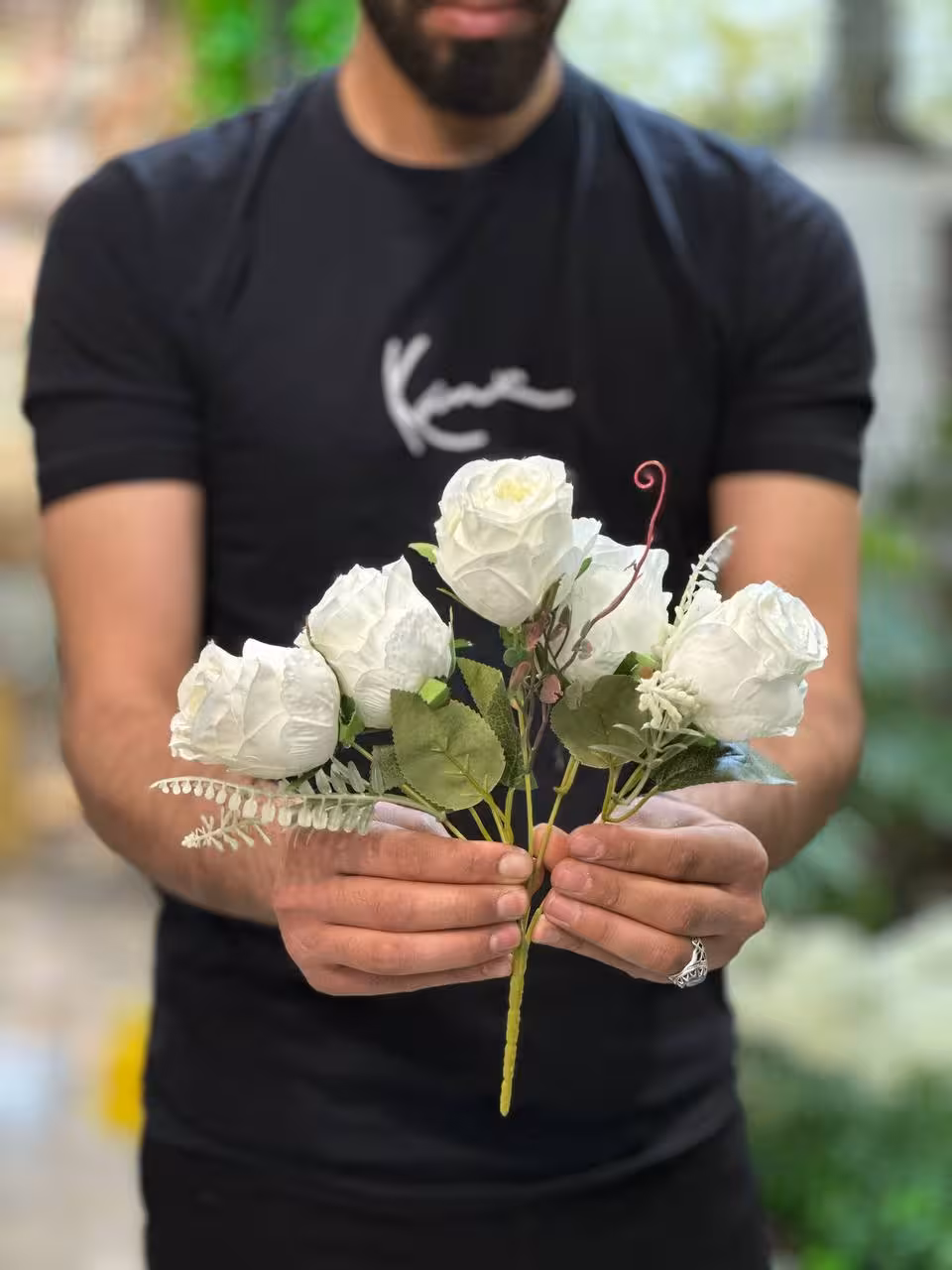 بوته گل رز مصنوعی 5 گل سایز کوچک سفید