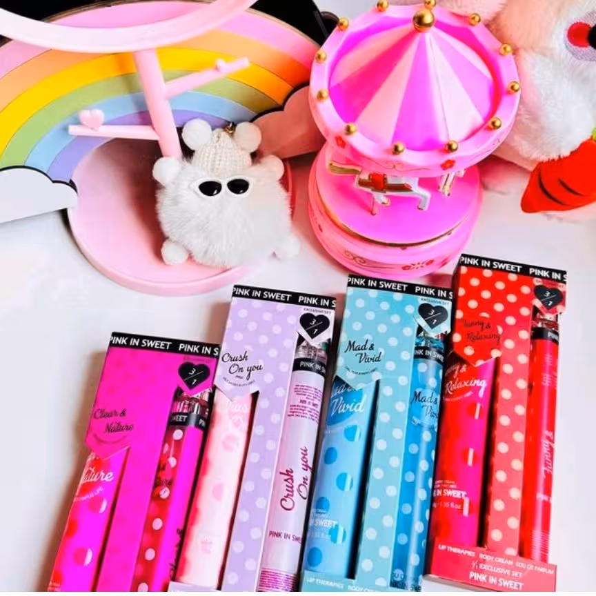 پکیج 3تکه  عطر جیبی وازلین لب لوسیون بدن مناسب هدیه و کادو