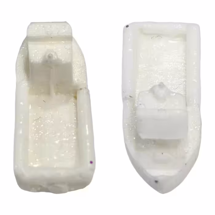 تزیینات کشتی سفید تفریحی قطر3