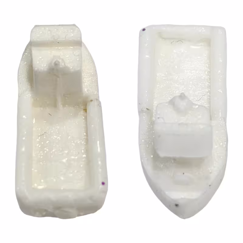 تزیینات کشتی سفید تفریحی قطر3