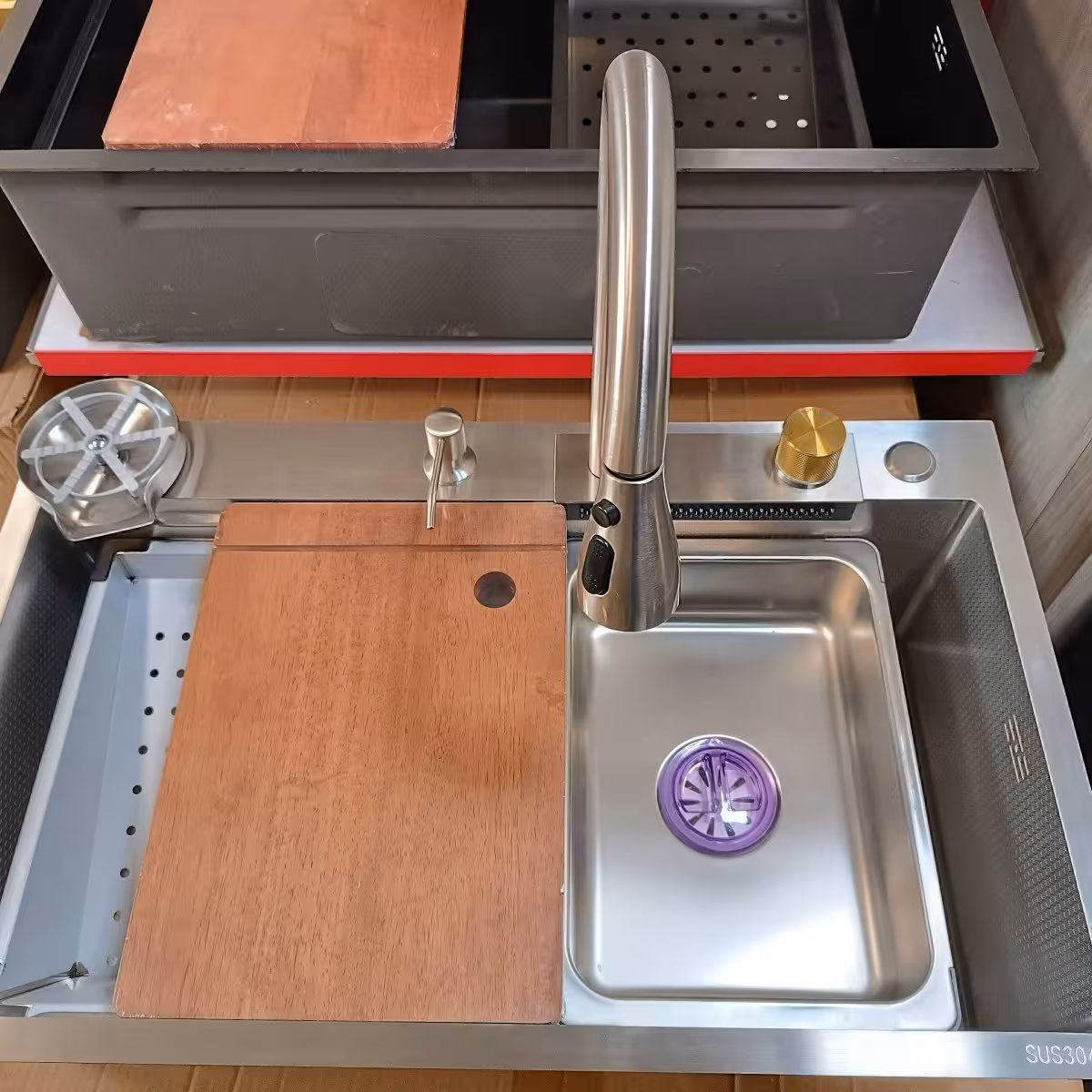 سینک آبشاری زنبوری کروم درجه1 برند هوادیائو