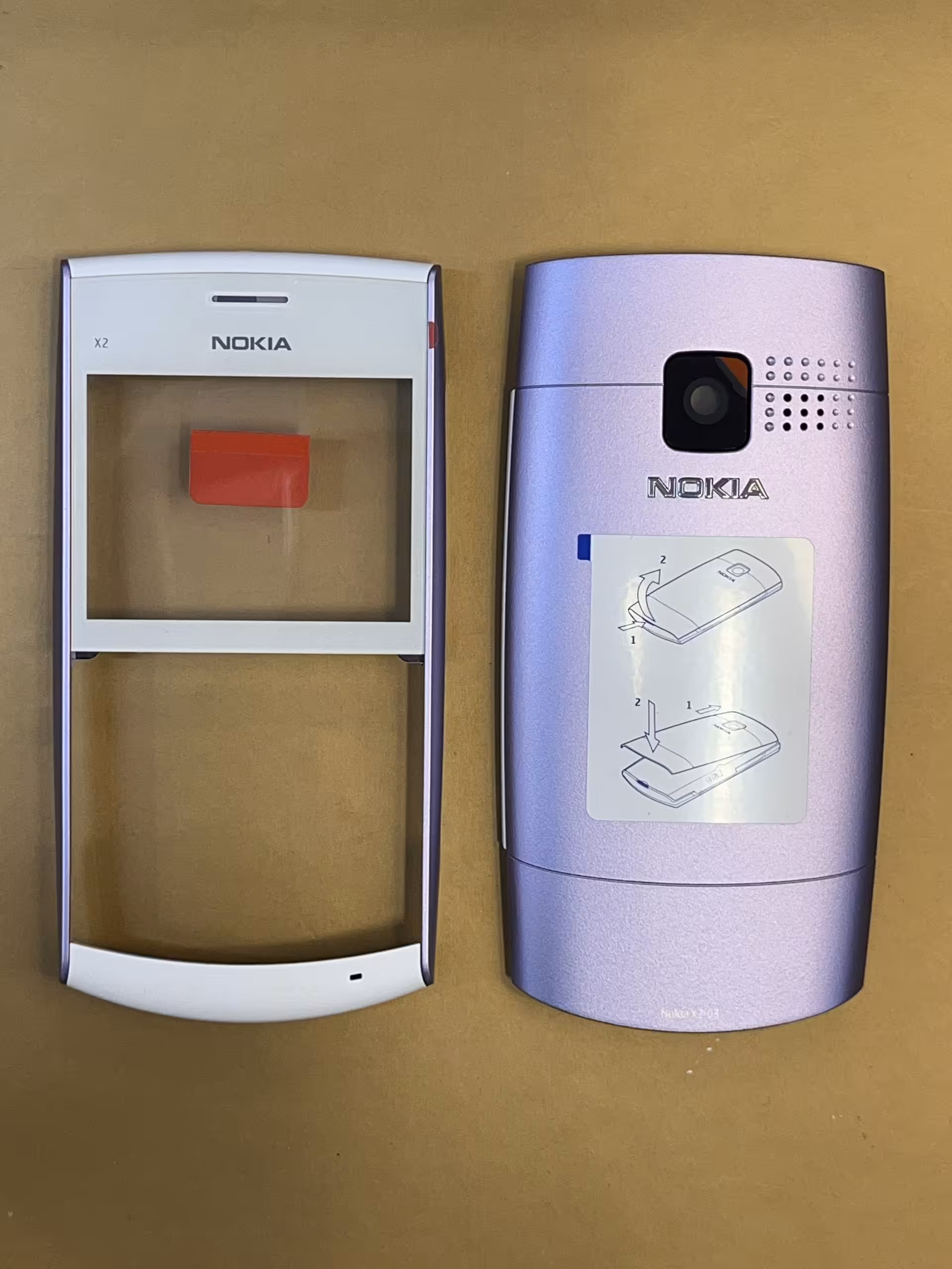 قاب نوکیا مدل Nokia X2-01 کیفیت جنس : فابریک و اورجینال آکبند کمپانی نوکیا نو و آکبند ( رنگ صورتی) کامل با شاسی بدون صفحه کلید “اصالت کالا”:”اورجینال”