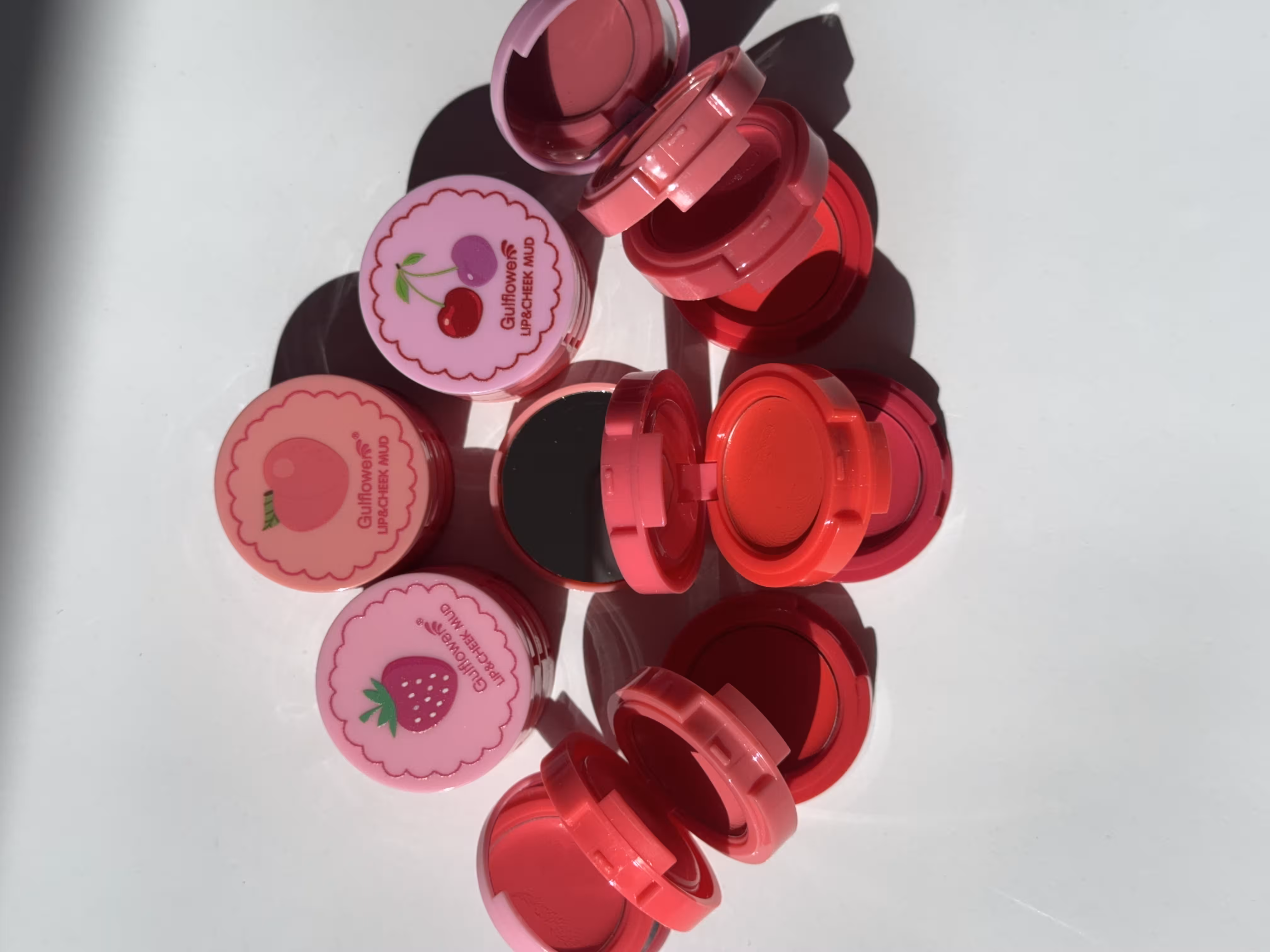 رژگونه و رژ لب طبقاتی میوه ای گال فلاور