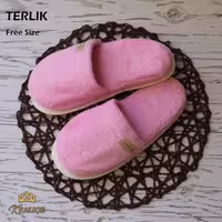 دمپایی حوله ای طرح کرالیچ رنگ صورتی