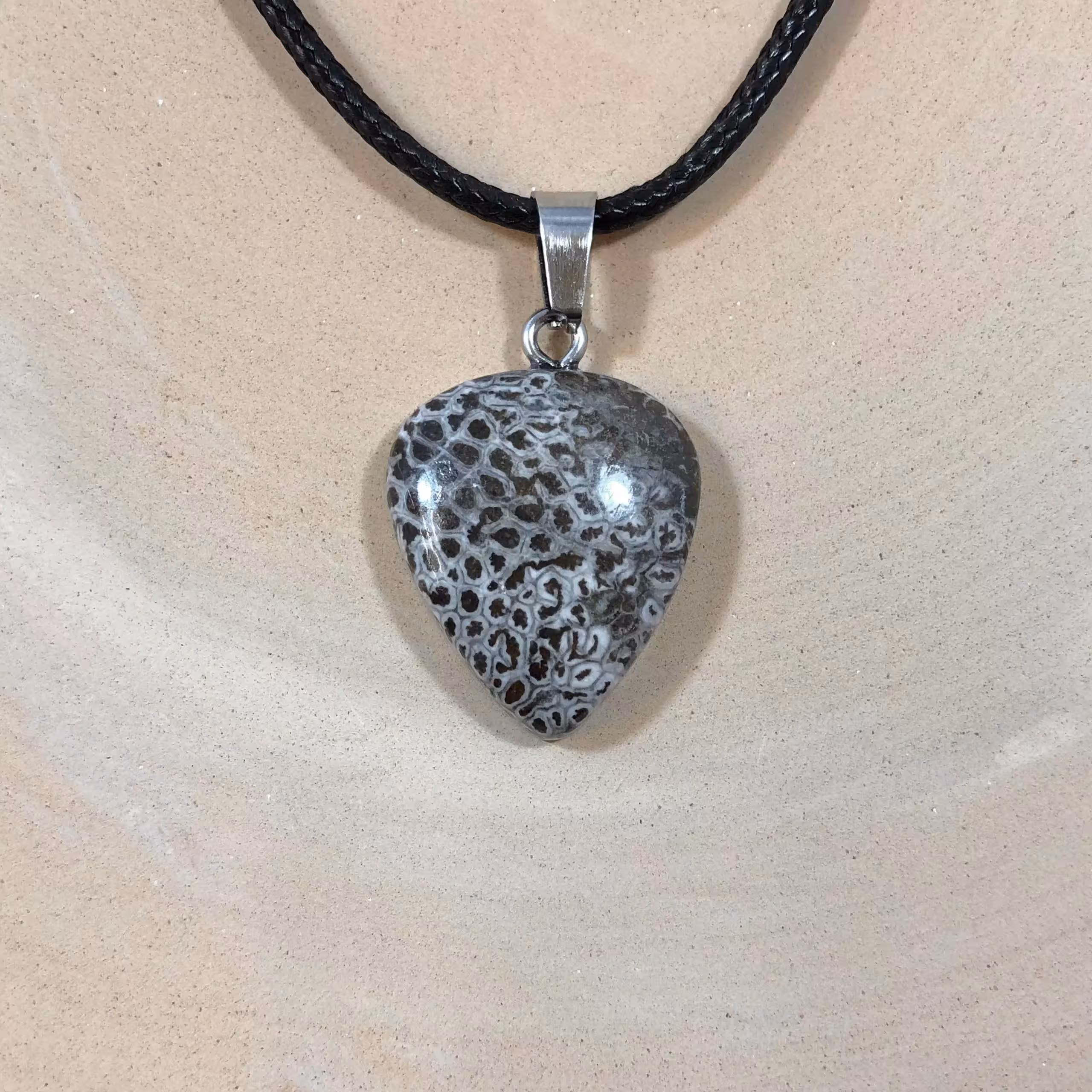 خرید فسیل مرجان طبیعی پوست ماری 251156