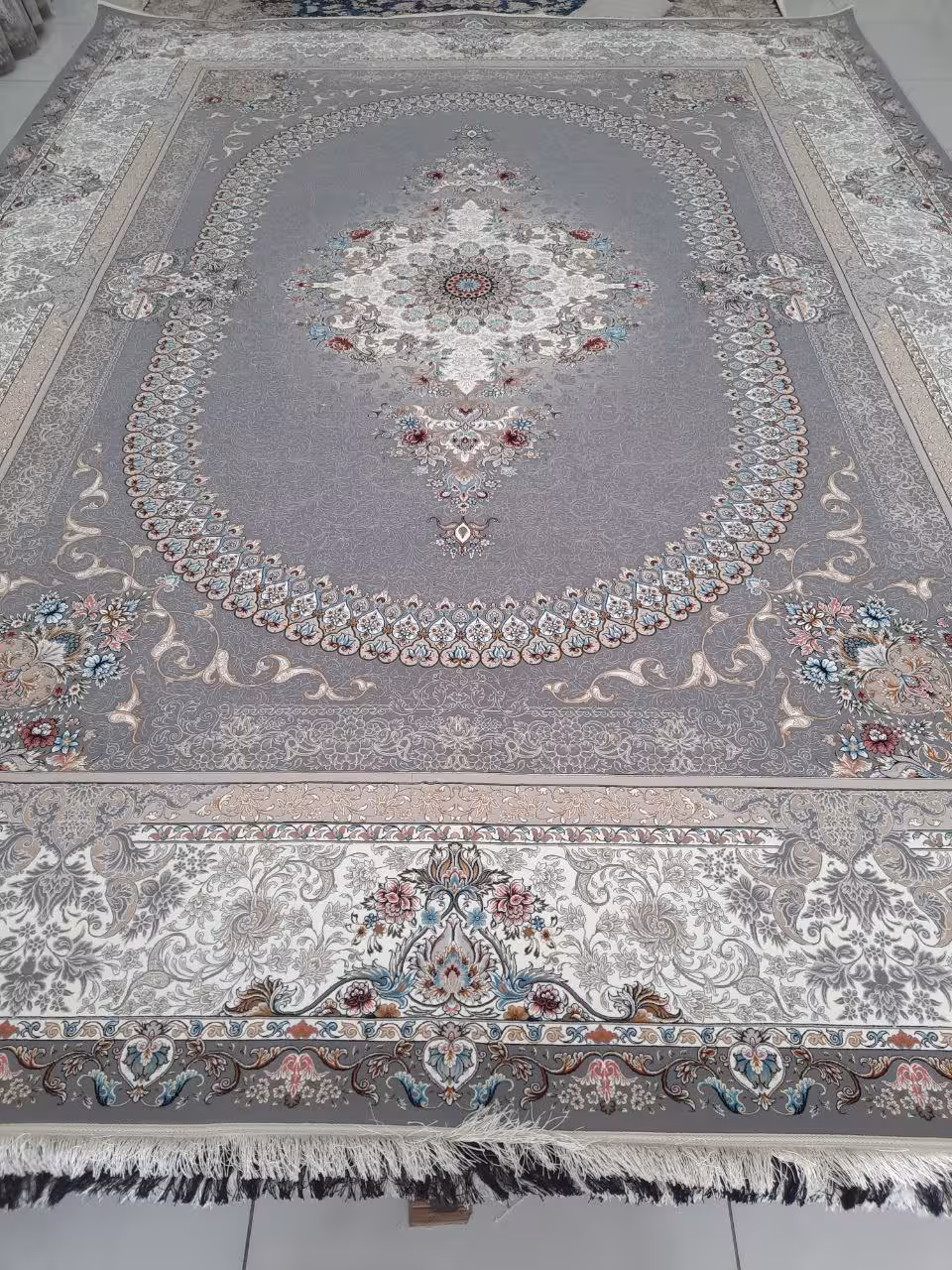 فرش 12متری اکرولیک کاشان 1200 شانه تراکم H 3600