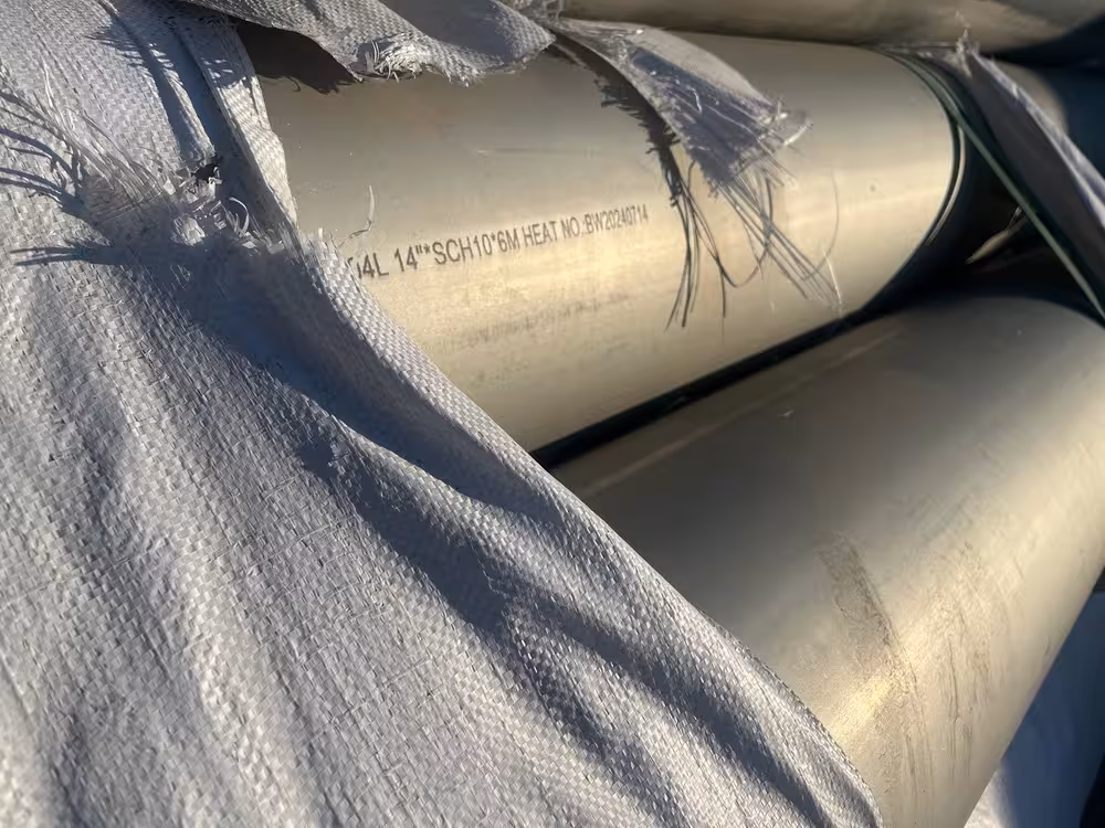 لوله 14 اینچ درزدار استنلس استیل  رده 10 اس از جنس SA312TP304
