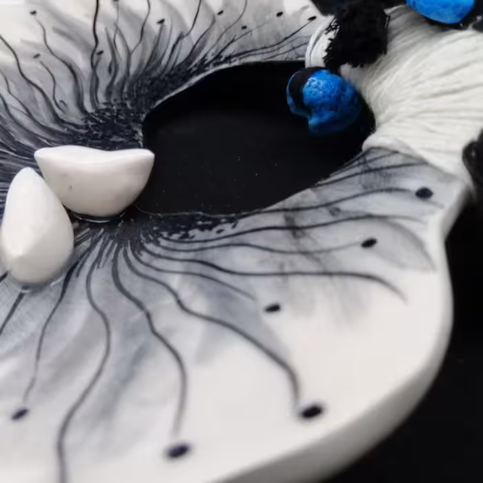 شیرینی خوری سرامیکی هیوا طرح نشان پرنده برجسته دسته دار کد 10999742