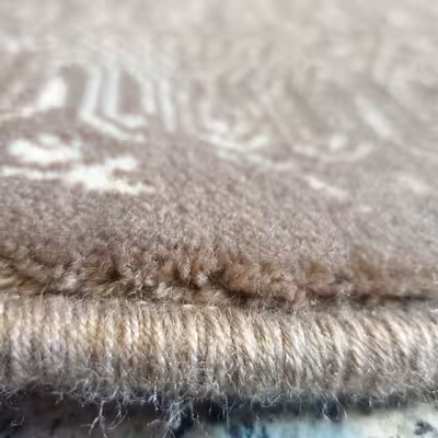 فرش ماشینی ساوین طرح 7704 زمینه گردویی