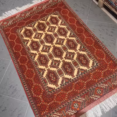 فرش دستبافت یک و نیم متری طرح لوزی کد AA472