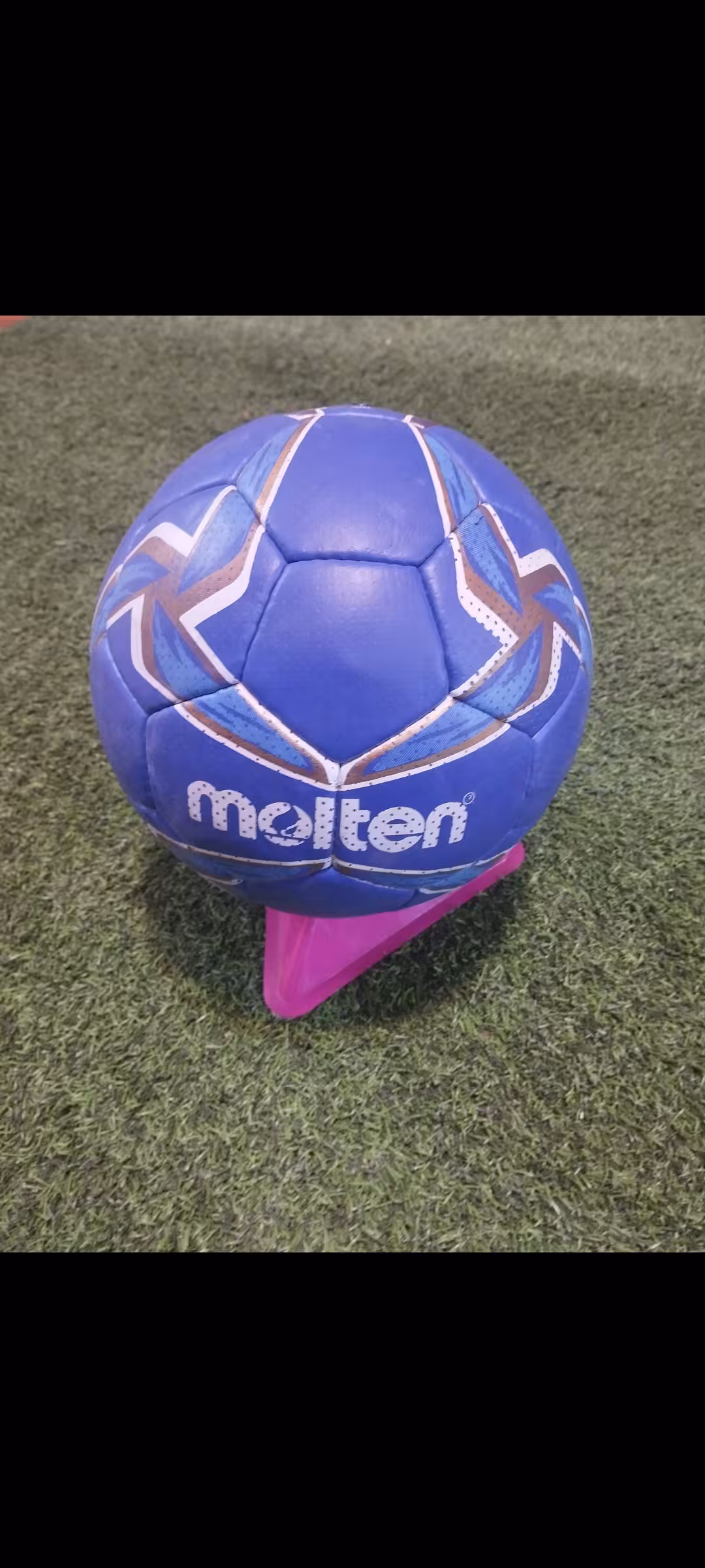 توپ فوتبال مولتن